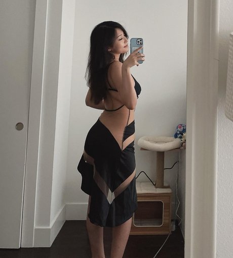 Kang Hee Yoon photo 21