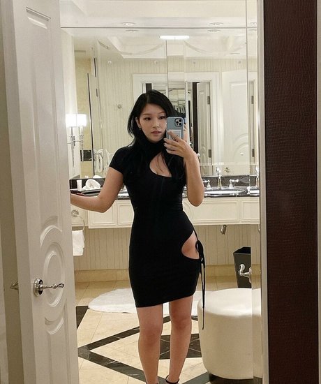 Kang Hee Yoon photo 96