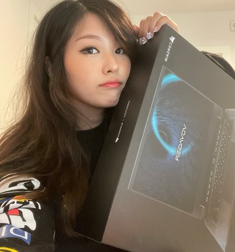 Kang Hee Yoon photo 128