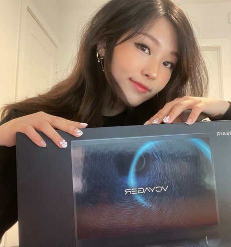 Kang Hee Yoon photo 130