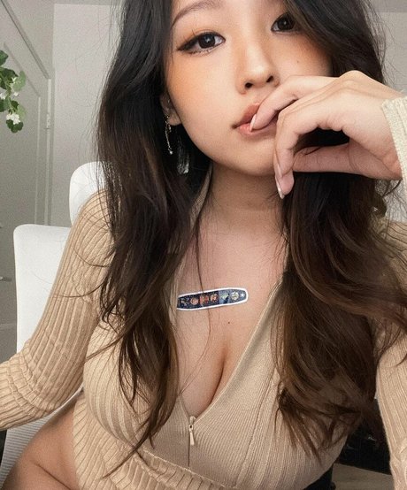 Kang Hee Yoon photo 157