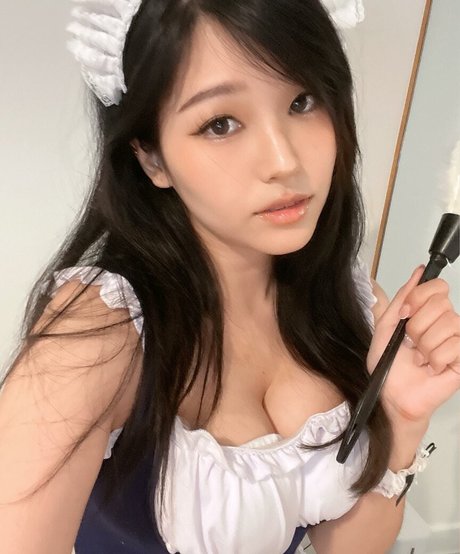 Kang Hee Yoon photo 163