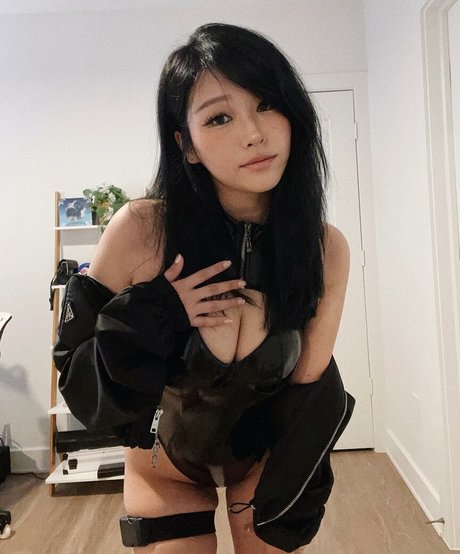 Kang Hee Yoon photo 168