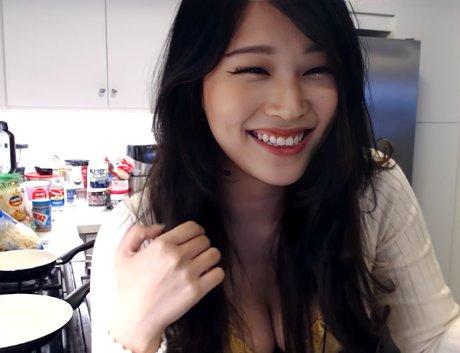 Kang Hee Yoon photo 177