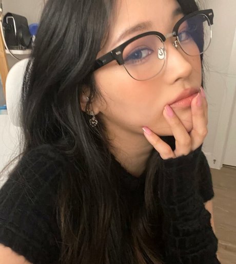 Kang Hee Yoon photo 198