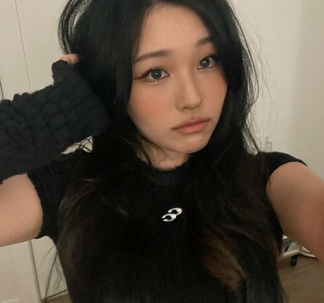 Kang Hee Yoon photo 199