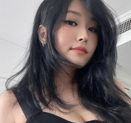 Kang Hee Yoon photo 202