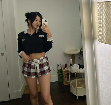 Kang Hee Yoon photo 205