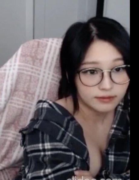 Kang Hee Yoon photo 226