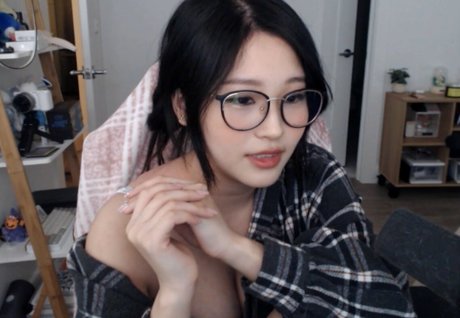 Kang Hee Yoon photo 229