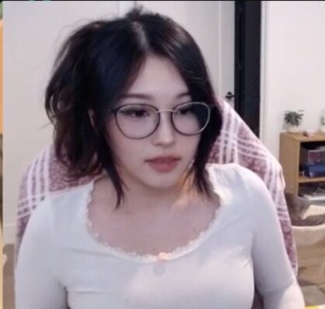 Kang Hee Yoon photo 239