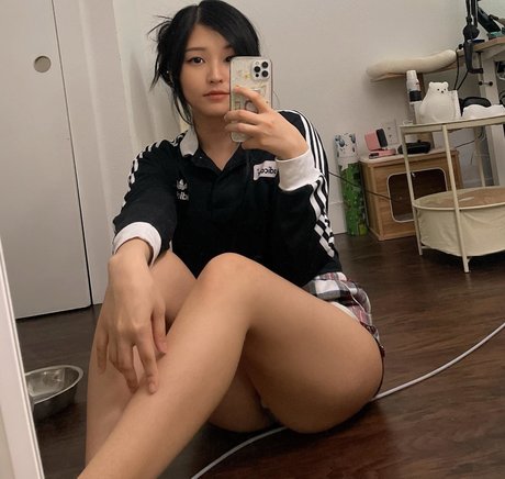 Kang Hee Yoon photo 241