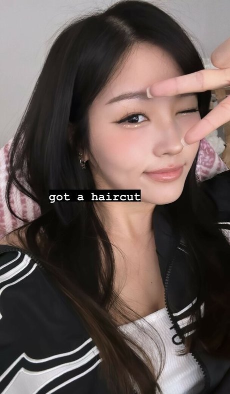 Kang Hee Yoon photo 268