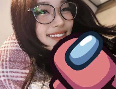 Kang Hee Yoon photo 275