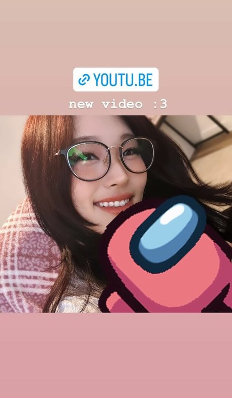 Kang Hee Yoon photo 276