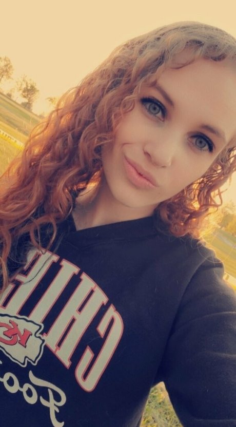 Kansasgirl95free photo 29