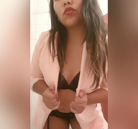 Karen Alencar photo 17