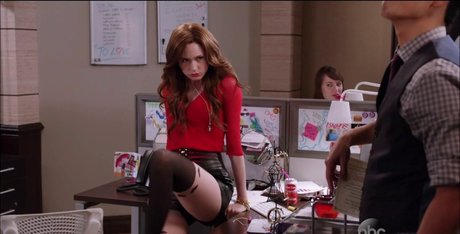 Karen Gillan photo 5