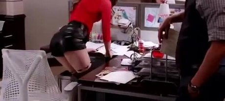 Karen Gillan photo 75