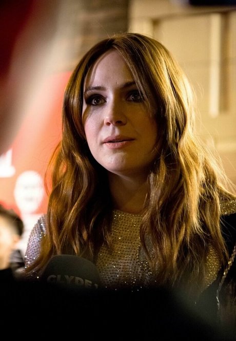 Karen Gillan photo 154