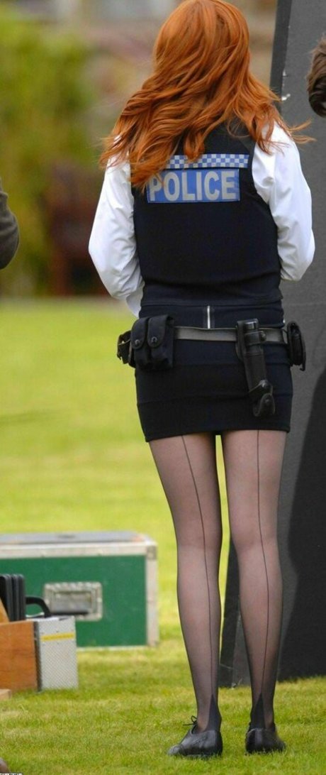 Karen Gillan photo 164