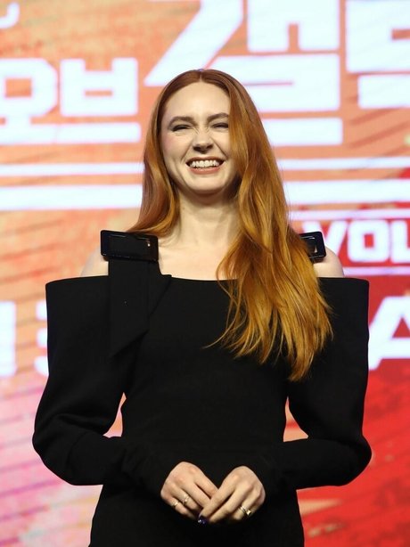 Karen Gillan photo 212