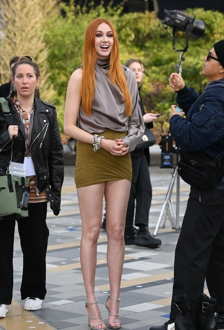 Karen Gillan photo 237