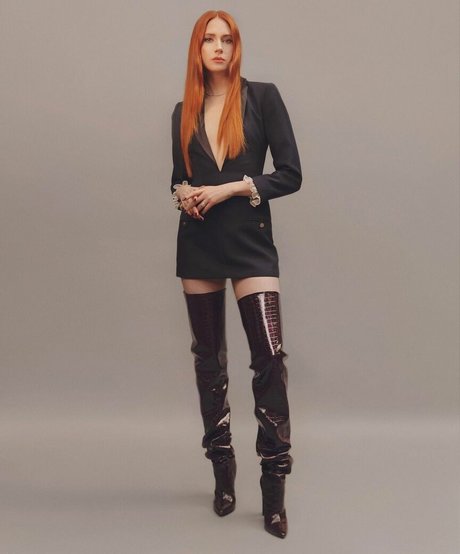 Karen Gillan photo 264