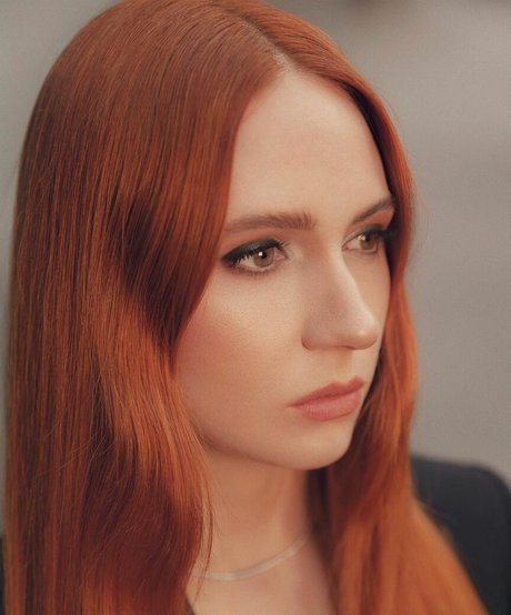 Karen Gillan photo 266