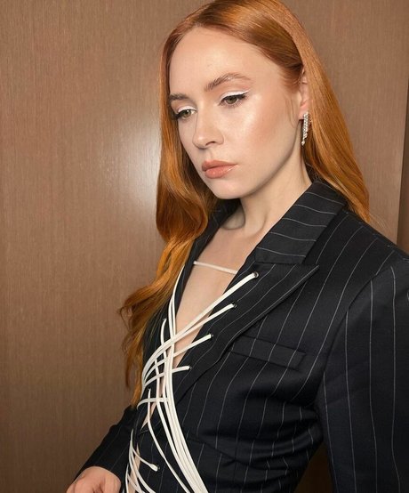 Karen Gillan photo 268