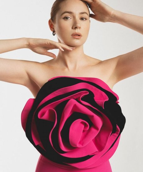 Karen Gillan photo 280