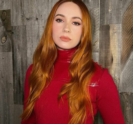 Karen Gillan photo 294
