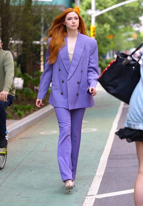 Karen Gillan photo 311
