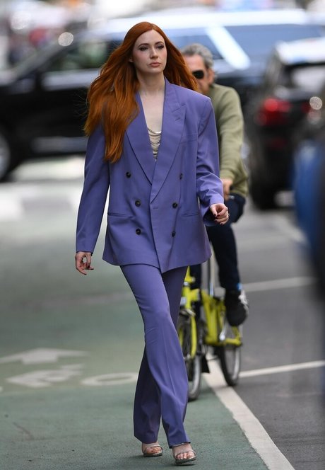 Karen Gillan photo 313