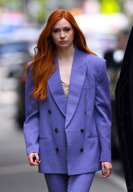 Karen Gillan photo 314