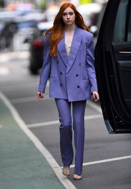 Karen Gillan photo 316