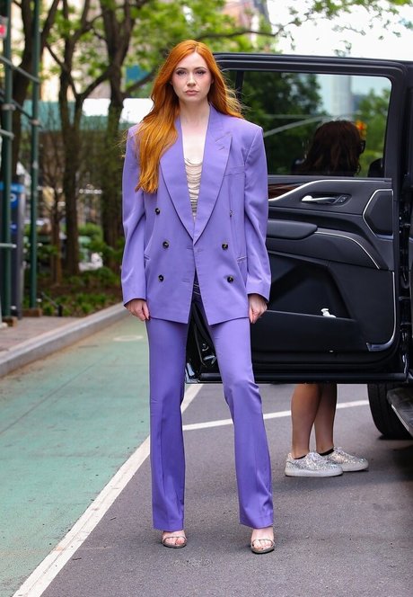 Karen Gillan photo 319