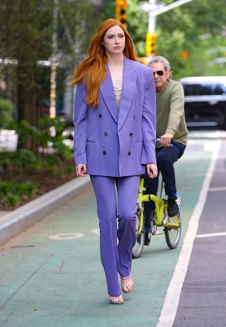 Karen Gillan photo 323