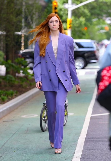 Karen Gillan photo 325