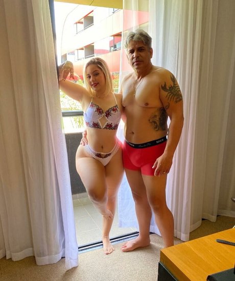 Karina Ferreira photo 7