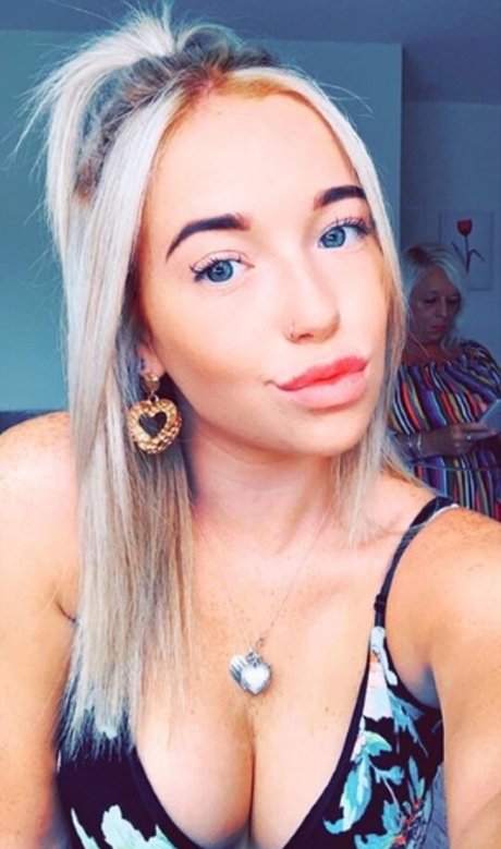 Karina Williamson photo 10