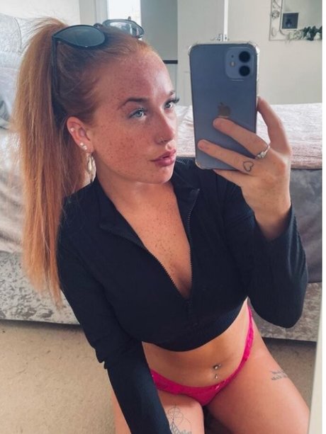 Karina Williamson photo 21