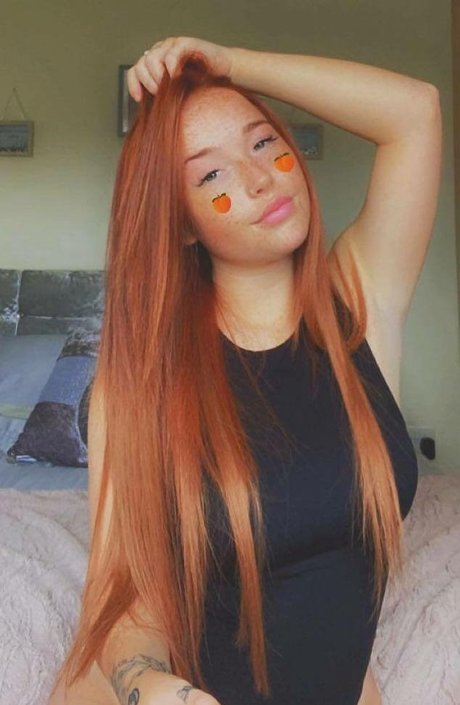 Karina Williamson photo 28