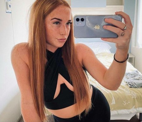 Karina Williamson photo 30