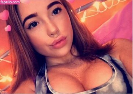 Karina Williamson photo 34