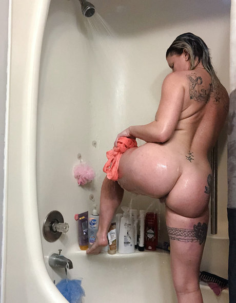Karissa Baldwin photo 3
