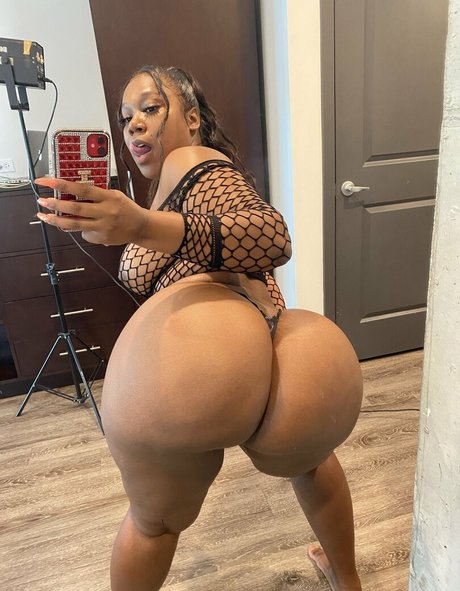 Karita Monique photo 4
