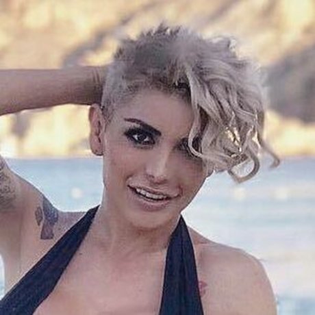 Karla Carrillo photo 20