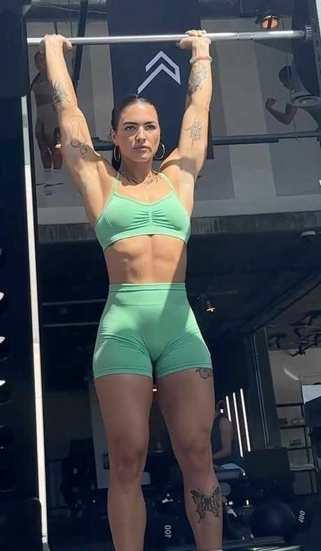 Karly Marquinez photo 31