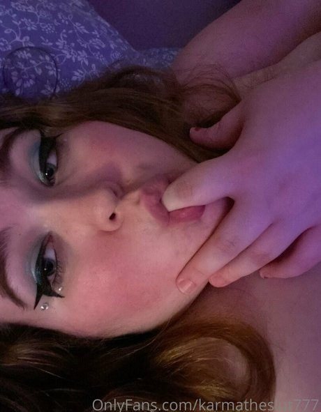 Karmatheslut777 photo 7